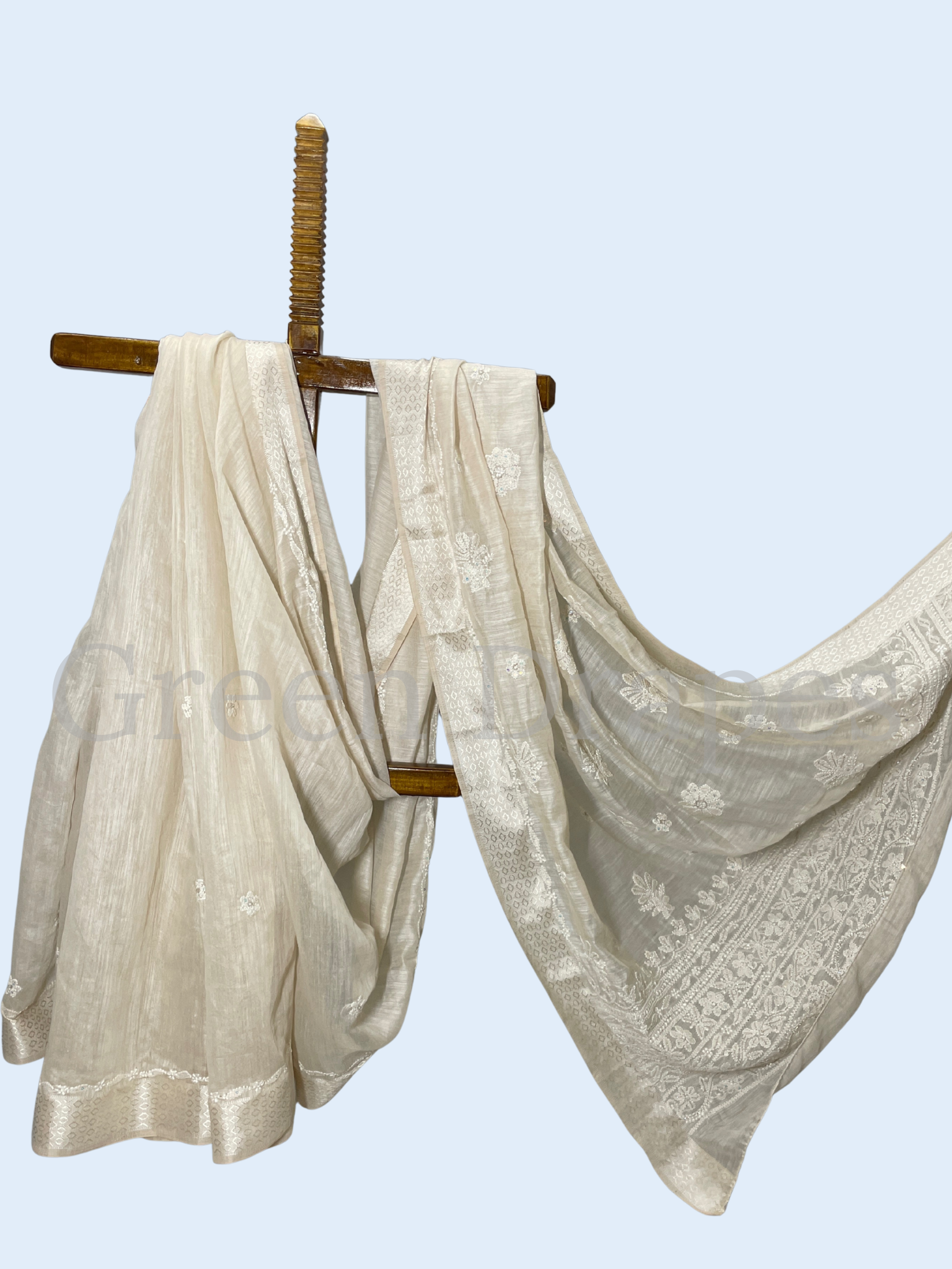 Handcrafted Off-White Chikankari Organza Saree – Pure White Thread Embroidery | Lucknowi Chikan Saree