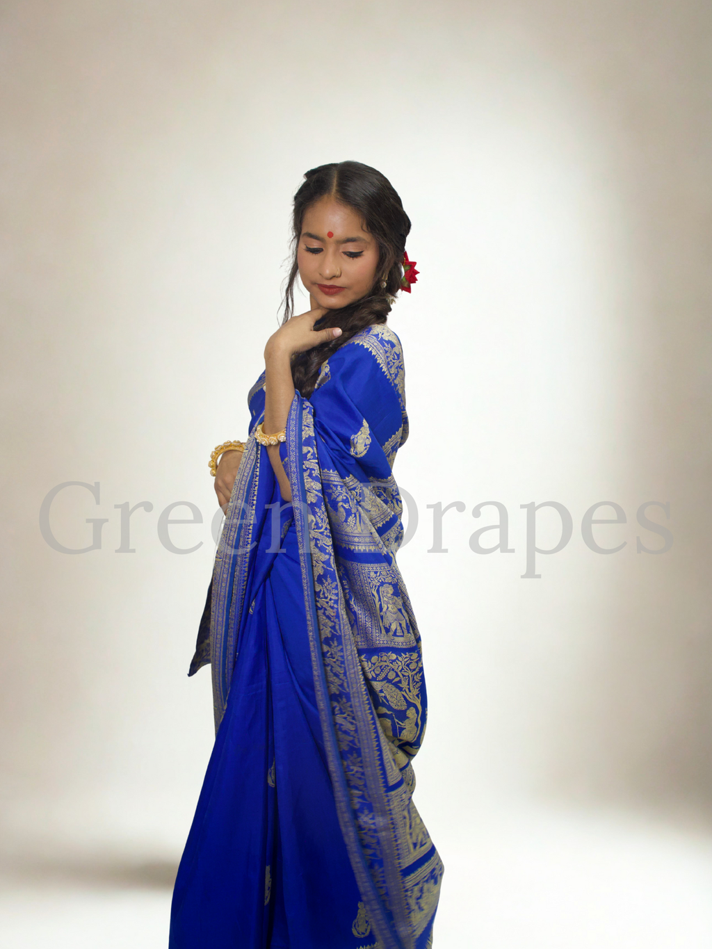 ✨ Preloved Pure Silk Baluchari Saree — Royal Blue with Antique Gold Zari