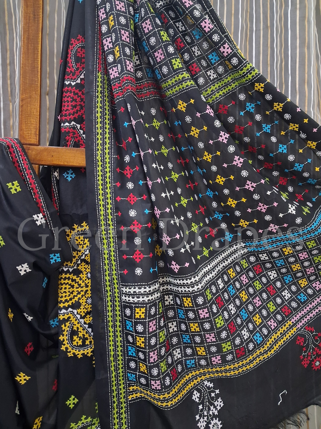 Gujarati Embroidered Blended Bangalore Silk Saree — Black Multicolour