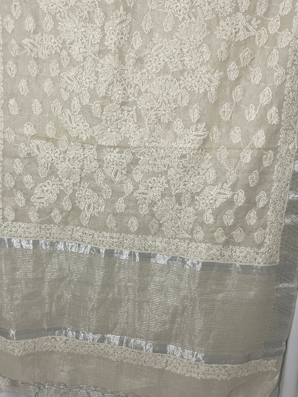 Handcrafted Ivory Chikankari Organza Saree – White Thread Work & Woven Border | Lucknowi Chikan Saree